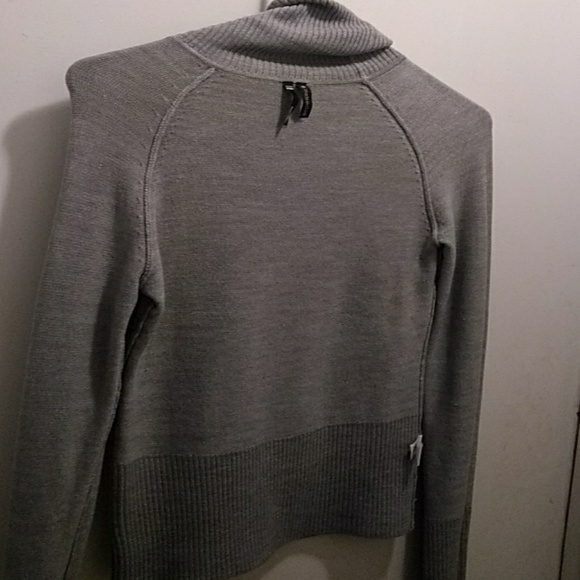 Turtle neck - Picture 2 of 2